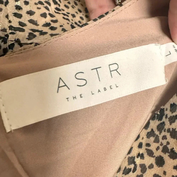 New ASTR The Label Medine Midi Dress Leopard Animal Print Draped Front Women's L - Picture 6 of 12